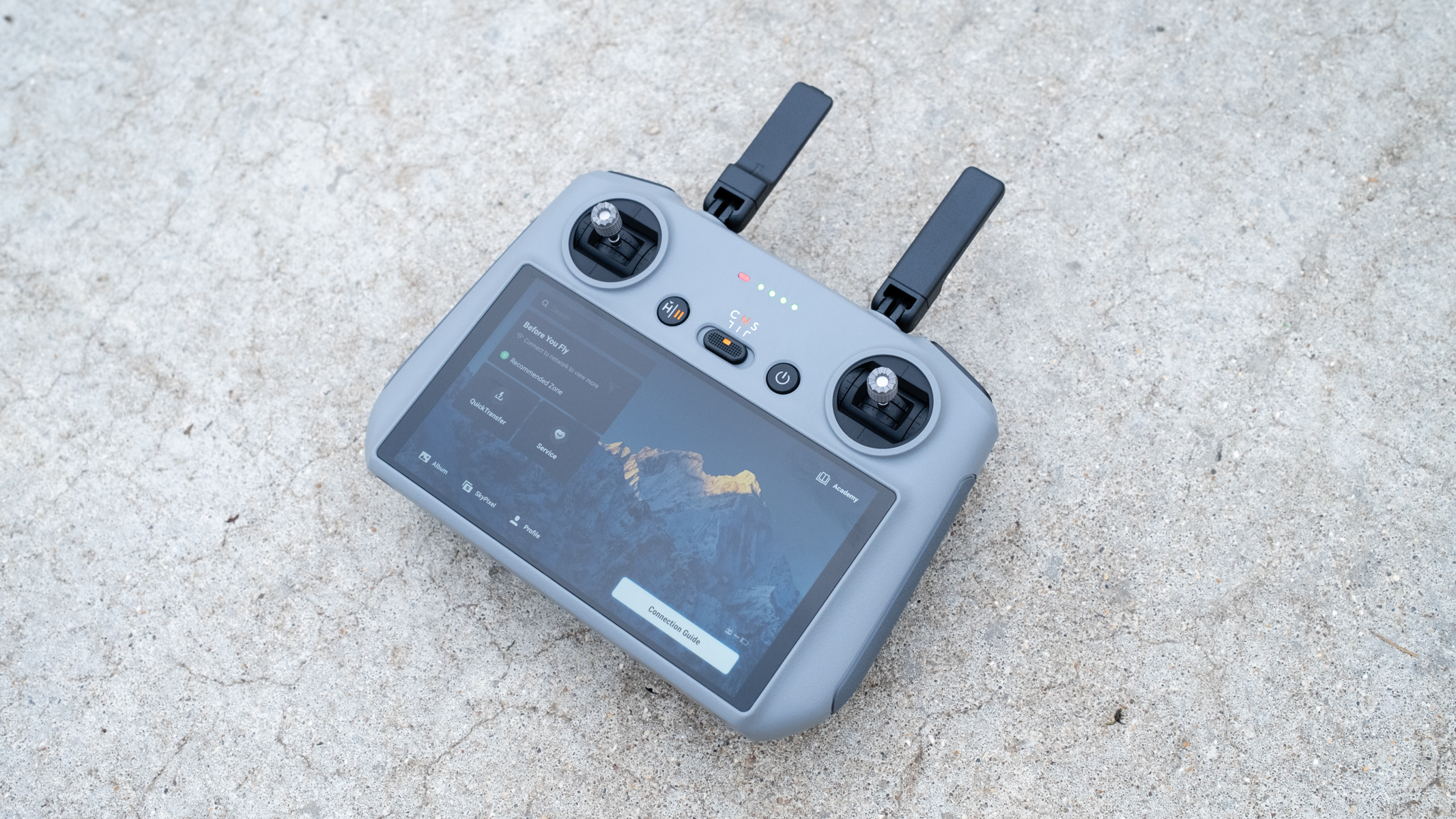 DJI RC 2 smart controller for the DJI Air 3S.