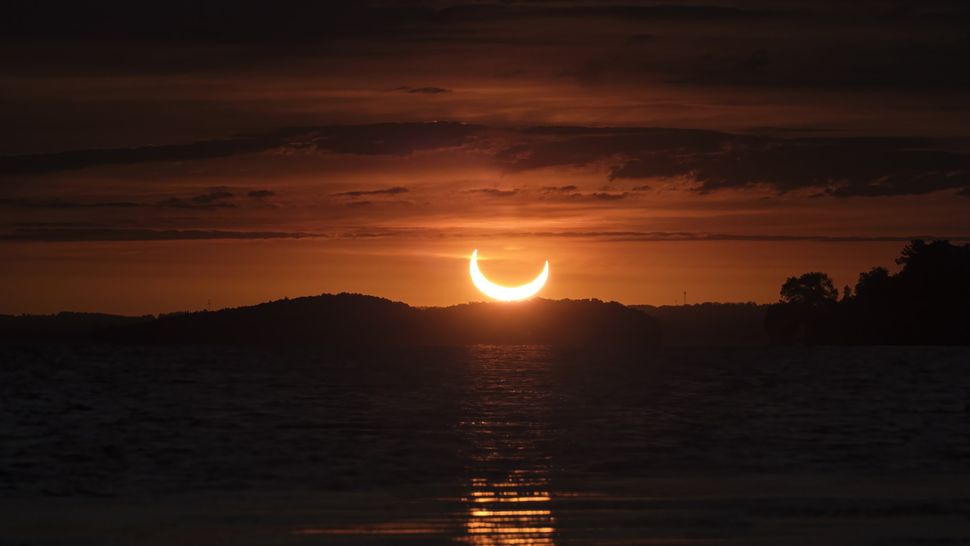 Rare 'Solar Horns' to Grace the Skies During March 29 Eclipse