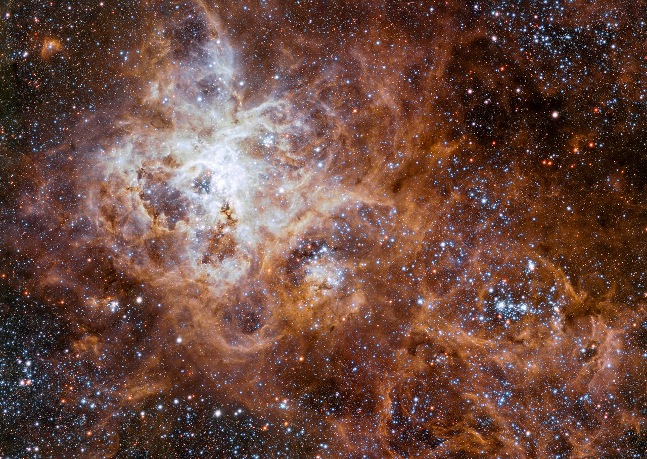 The giant Sun-forming region in the Large Magellanic Cloud, the Tarantula Gas cloud.